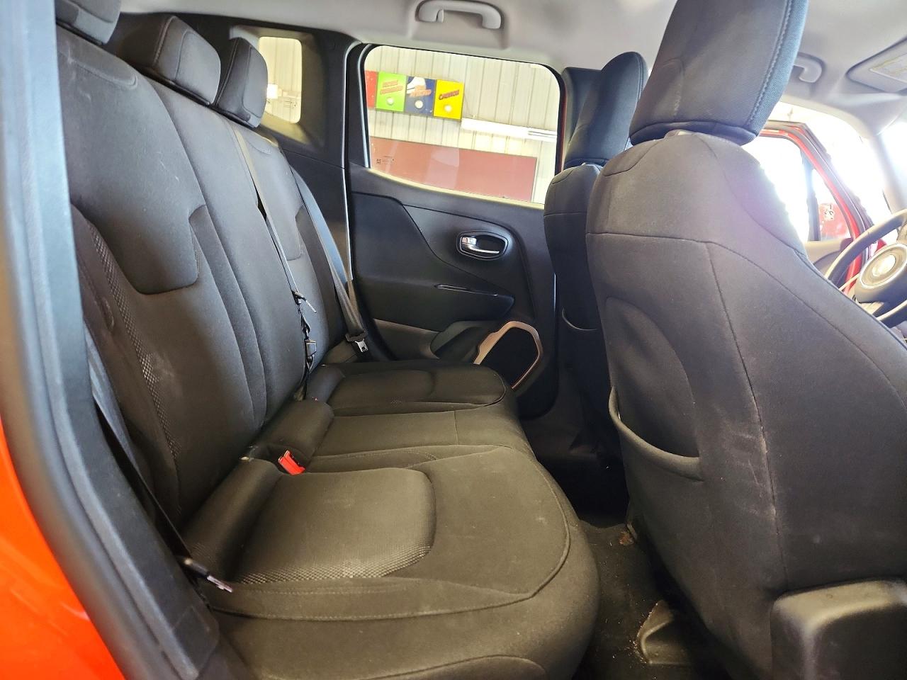 2017 JEEP RENEGADE LATITUDE photo 21