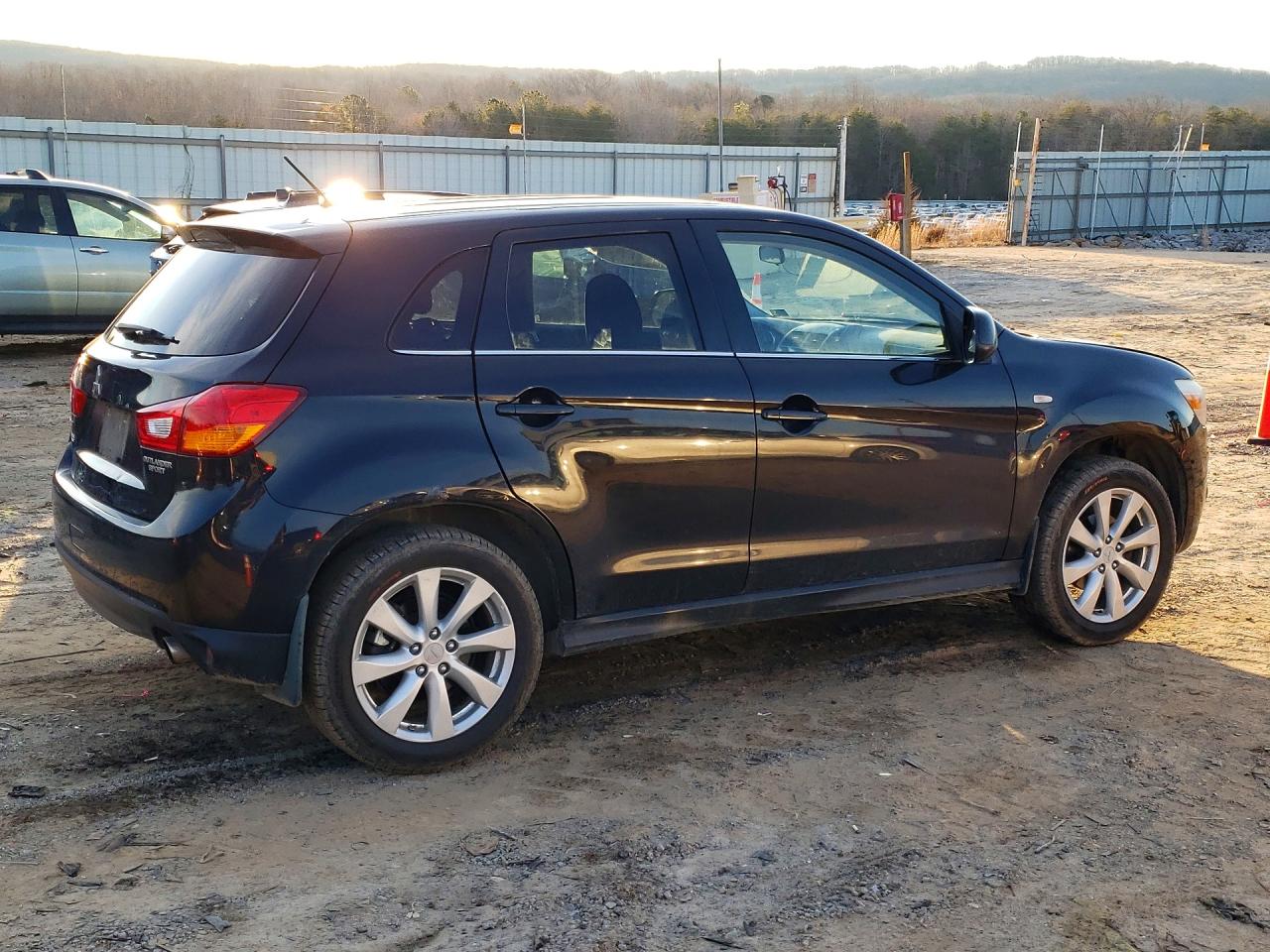 2013 MITSUBISHI OUTLANDER SPORT SE photo 5