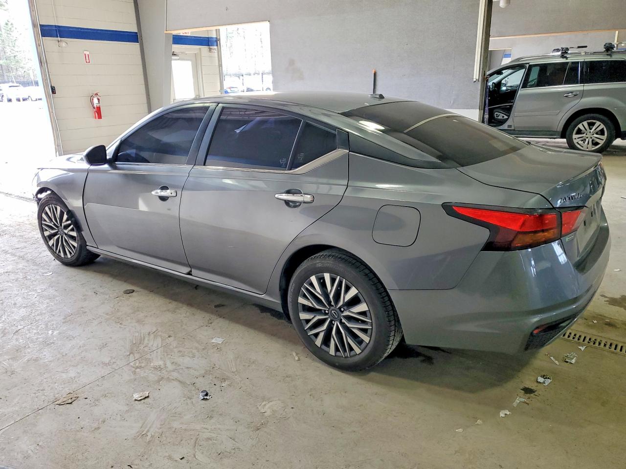 2024 NISSAN ALTIMA 2.5 SV photo 3