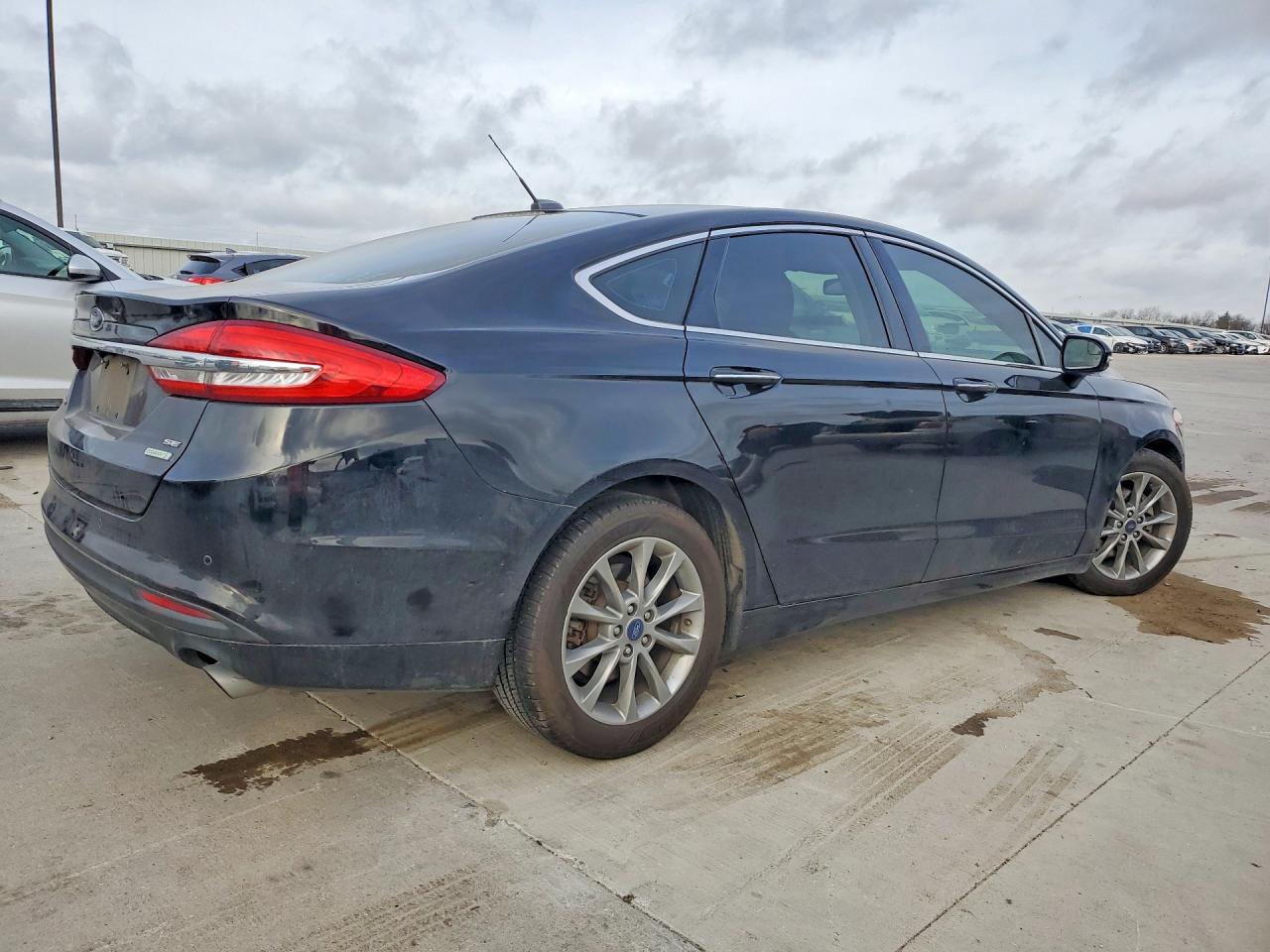 2017 FORD FUSION photo 7
