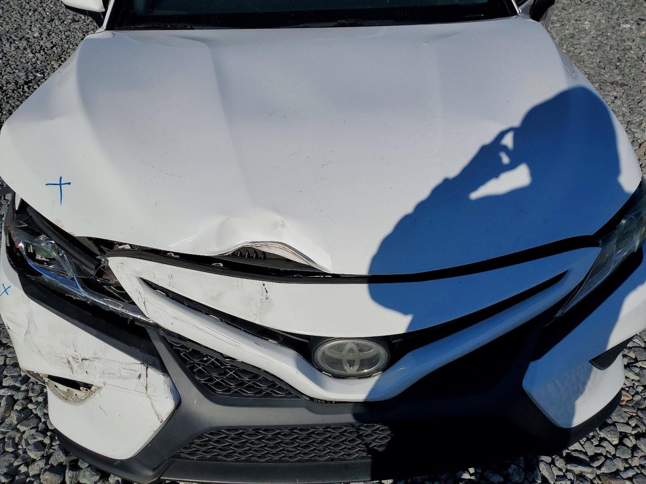 2018 TOYOTA CAMRY SE photo 31