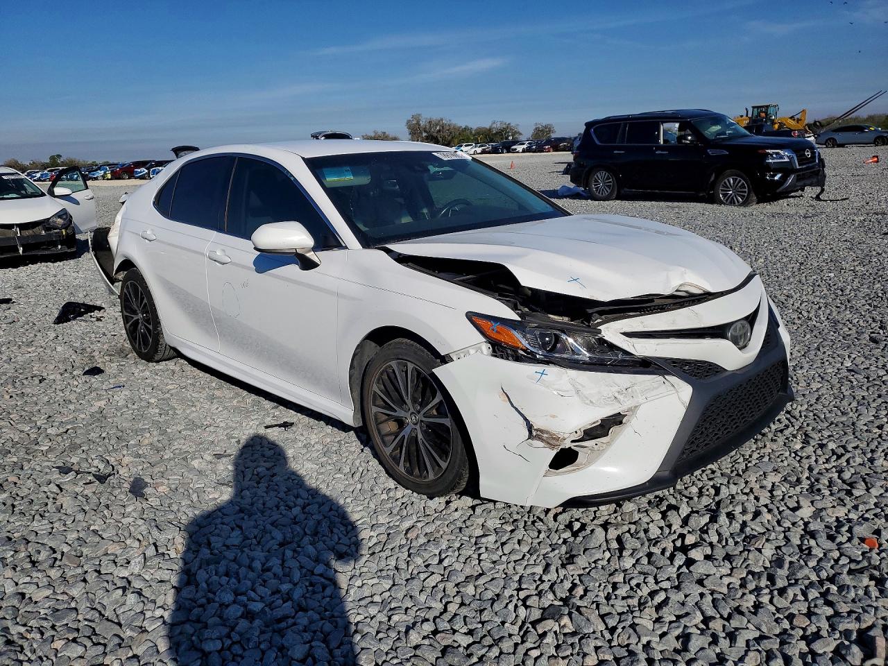 2018 TOYOTA CAMRY SE photo 10
