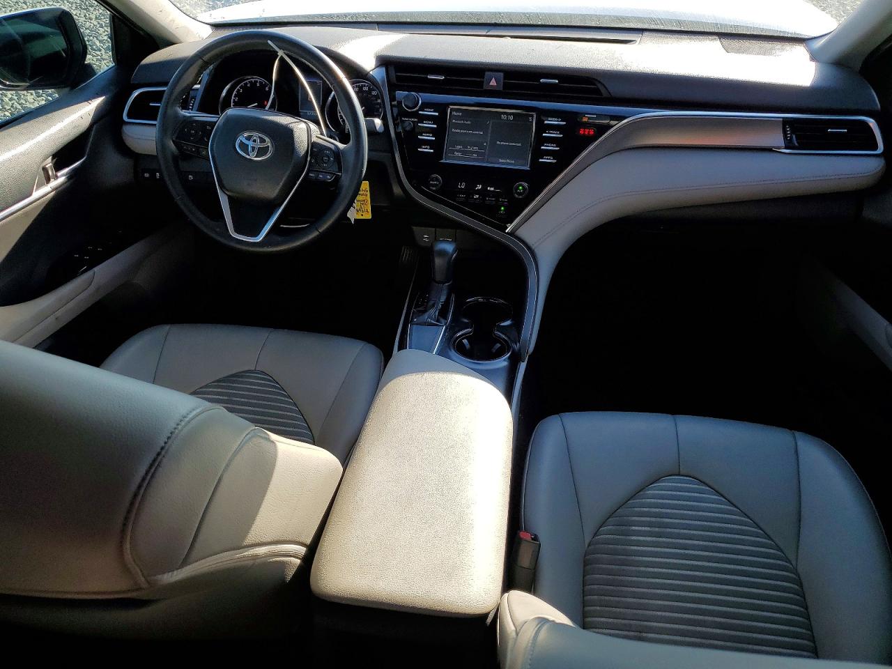 2018 TOYOTA CAMRY SE photo 22