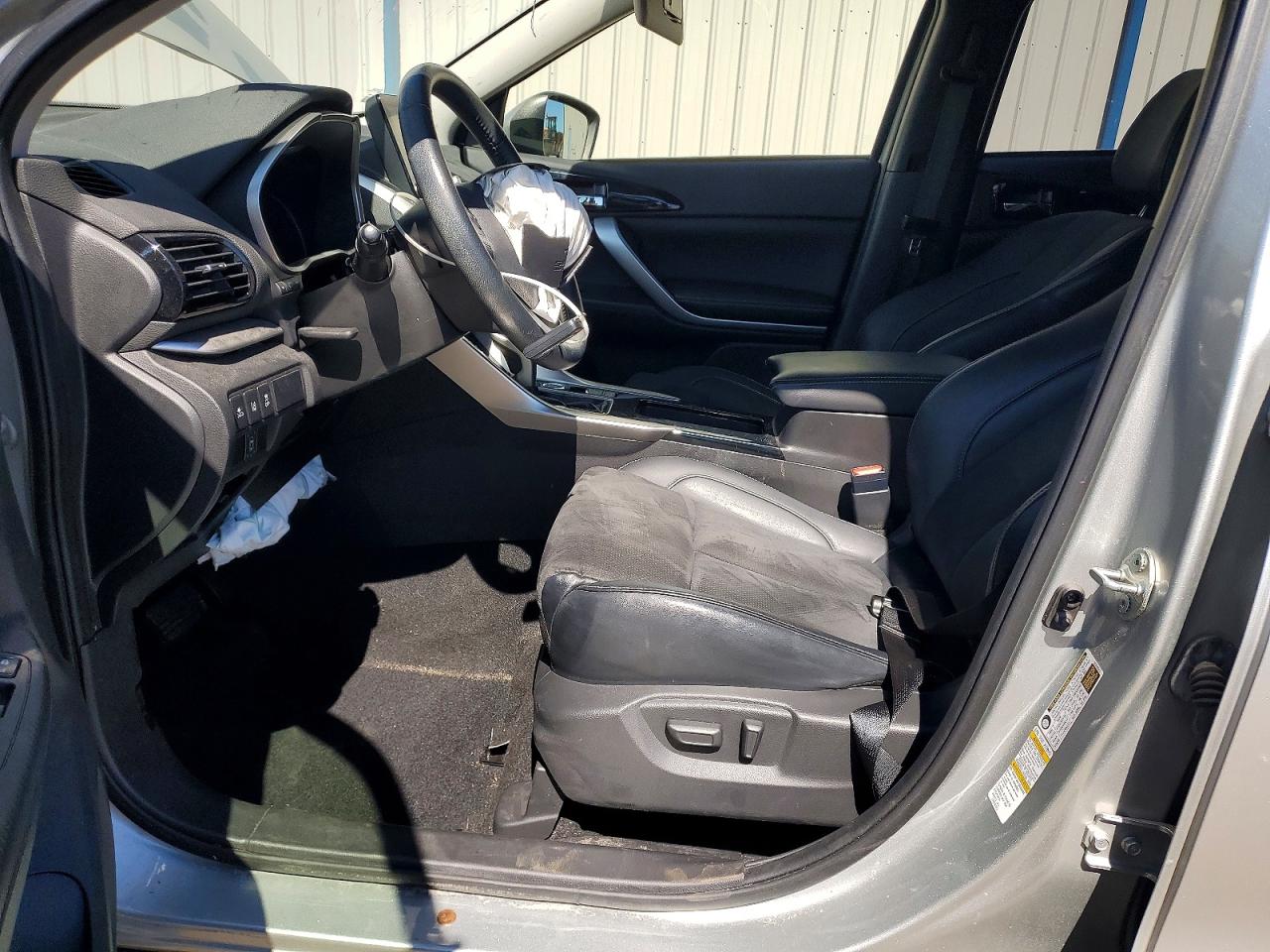 2022 MITSUBISHI ECLIPSE CROSS SE photo 13