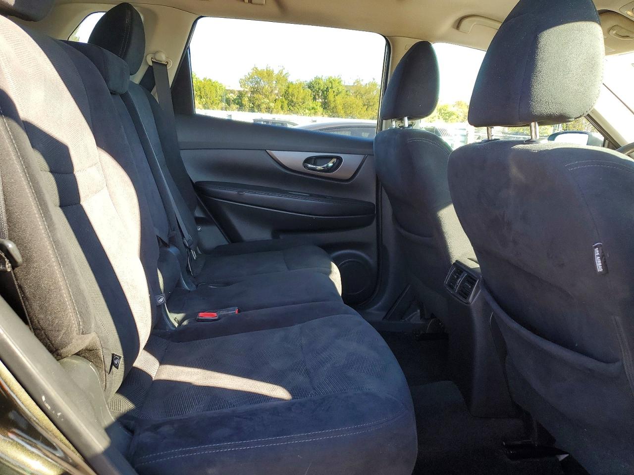 2016 NISSAN ROGUE S photo 11