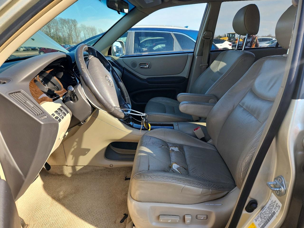 2003 TOYOTA HIGHLANDER LIMITED photo 7