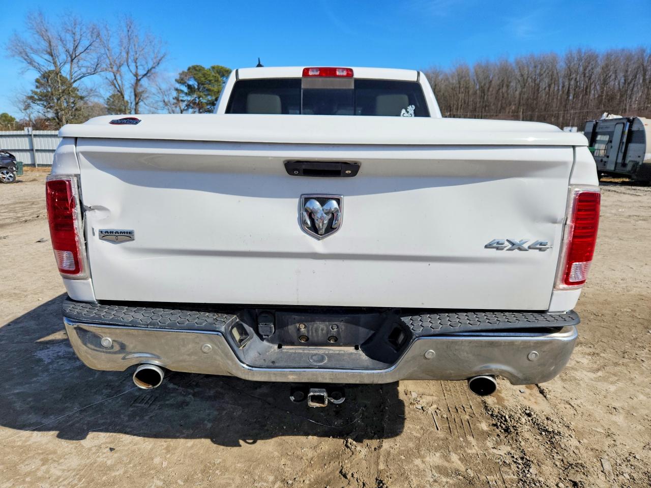 2014 RAM 1500 LARAMIE photo 6