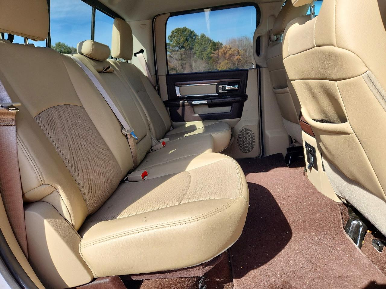 2014 RAM 1500 LARAMIE photo 10