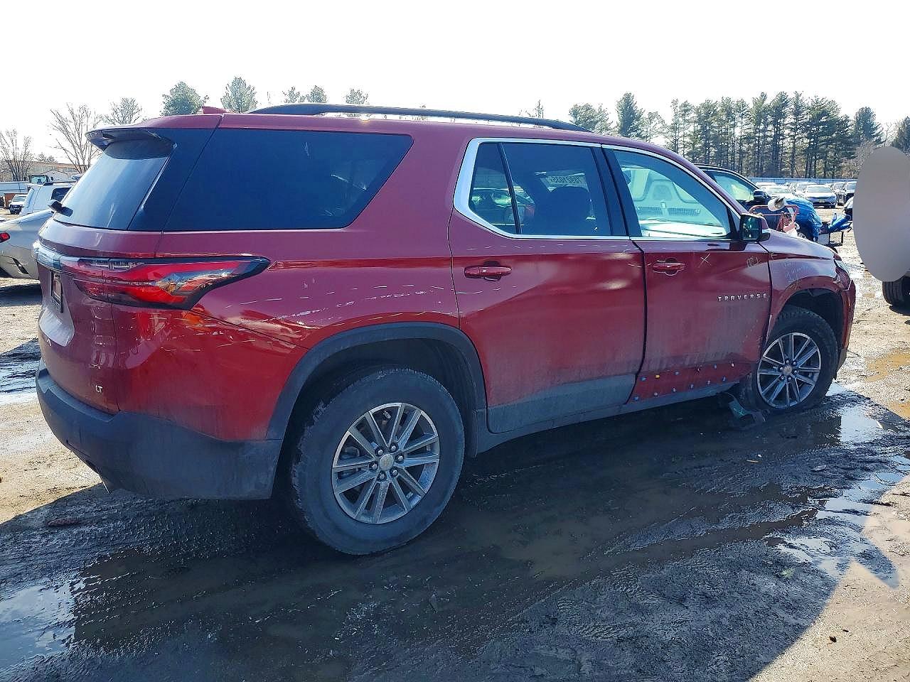 2023 CHEVROLET TRAVERSE LT photo 5