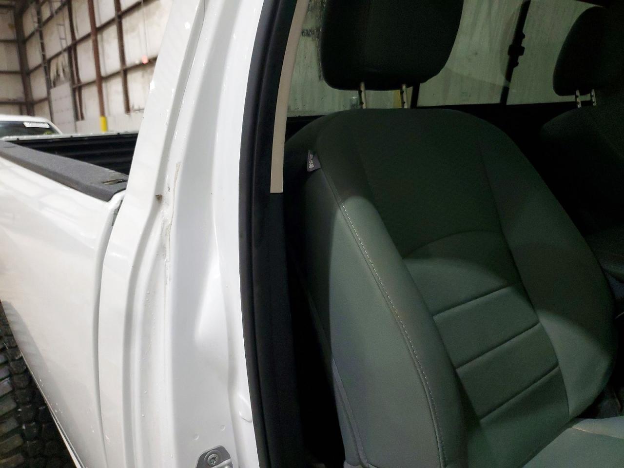 2016 RAM 2500 ST photo 19