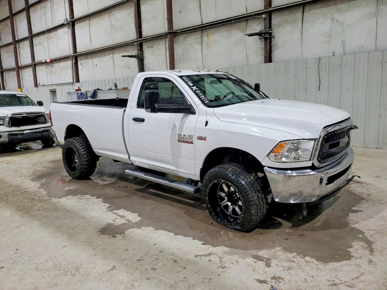 2016 RAM 2500 ST photo 7