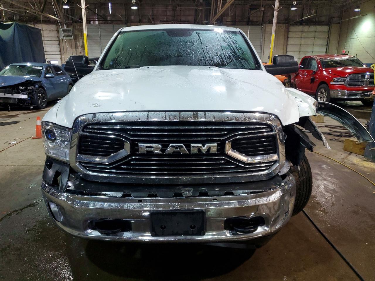 2014 RAM 1500 LARAMIE photo 5