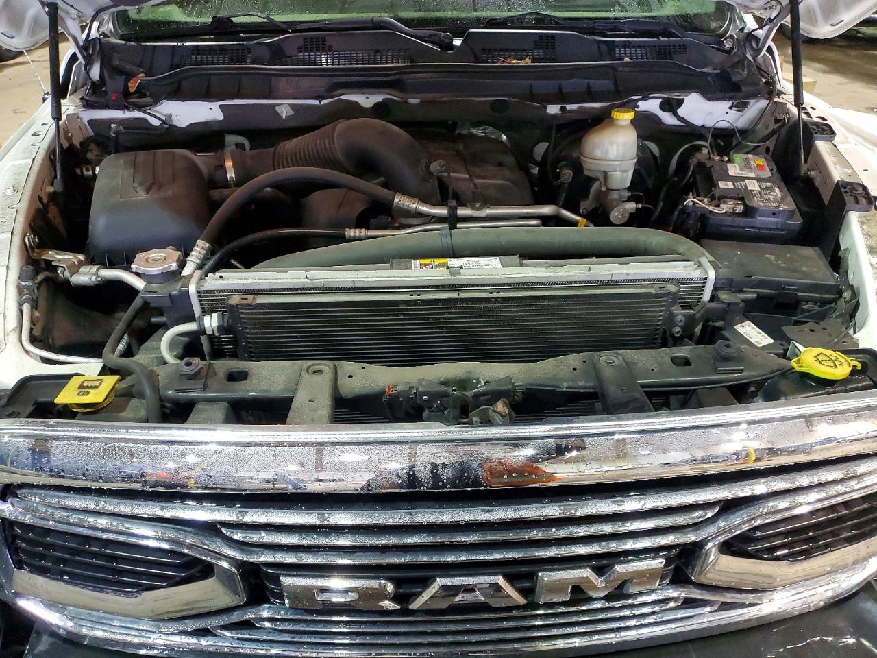 2014 RAM 1500 LARAMIE photo 11