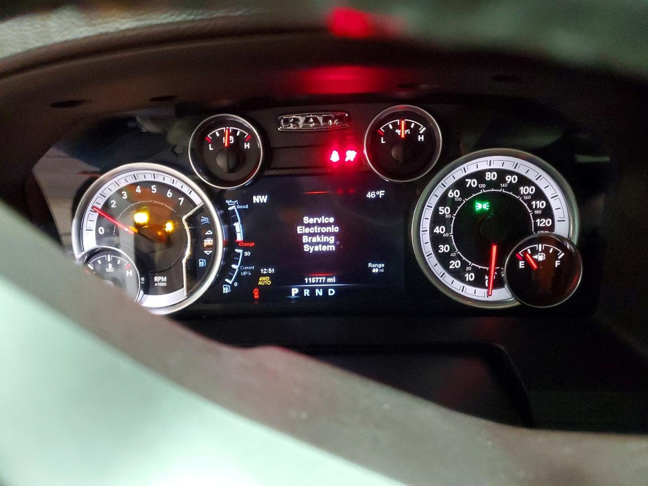 2014 RAM 1500 LARAMIE photo 9