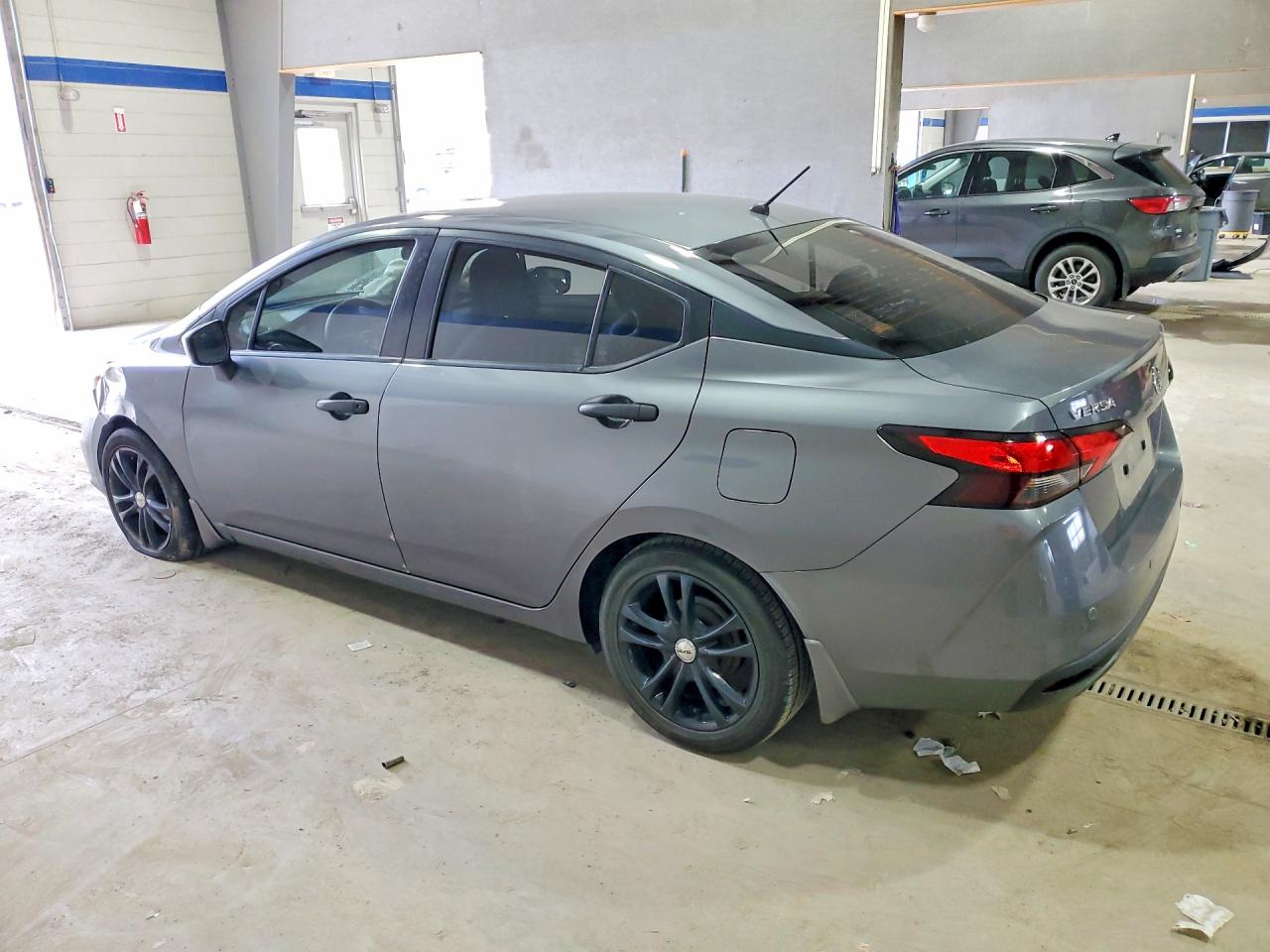 2020 NISSAN VERSA S photo 4