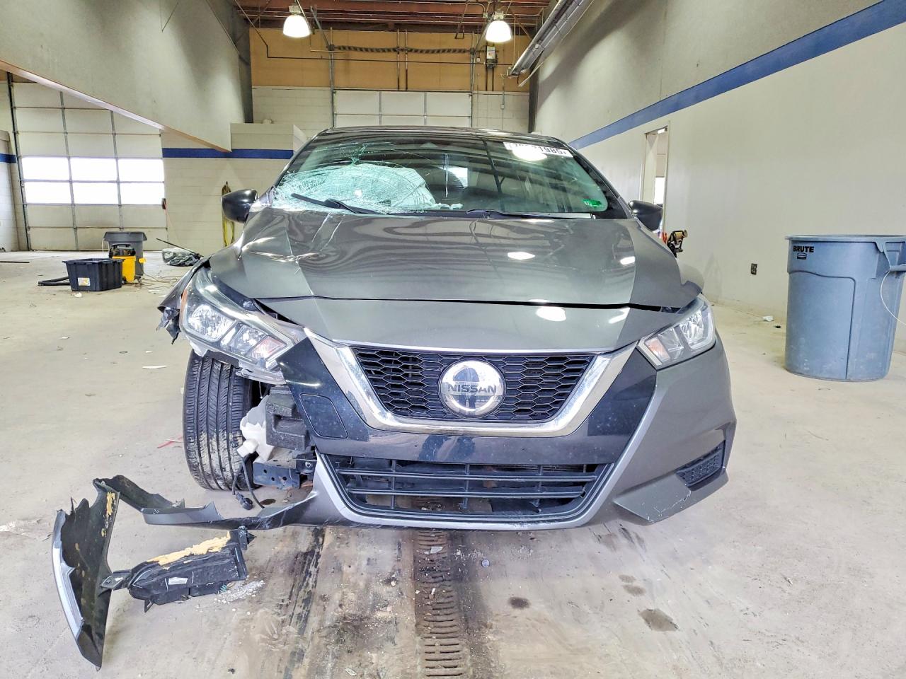 2020 NISSAN VERSA S photo 13