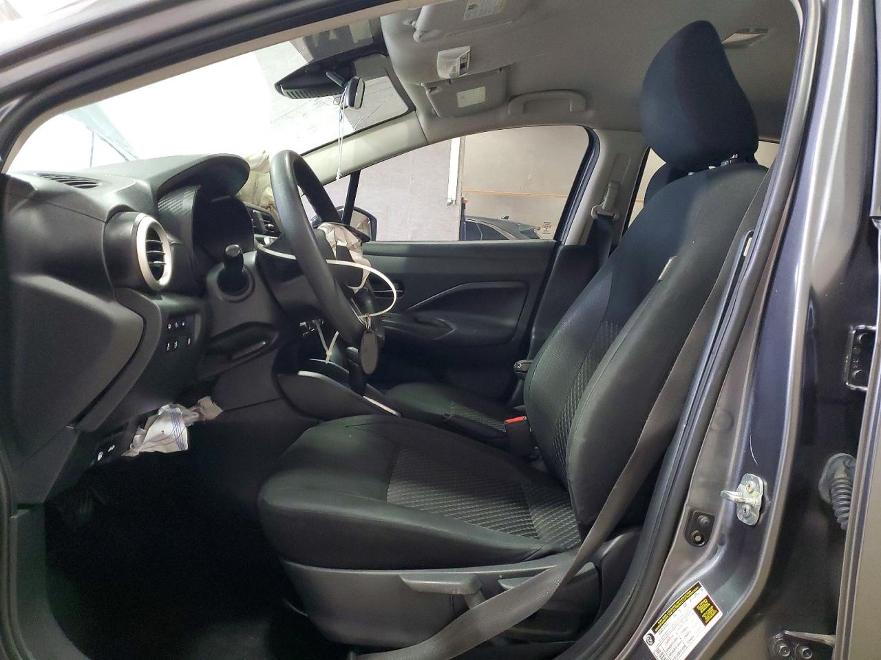 2020 NISSAN VERSA S photo 19
