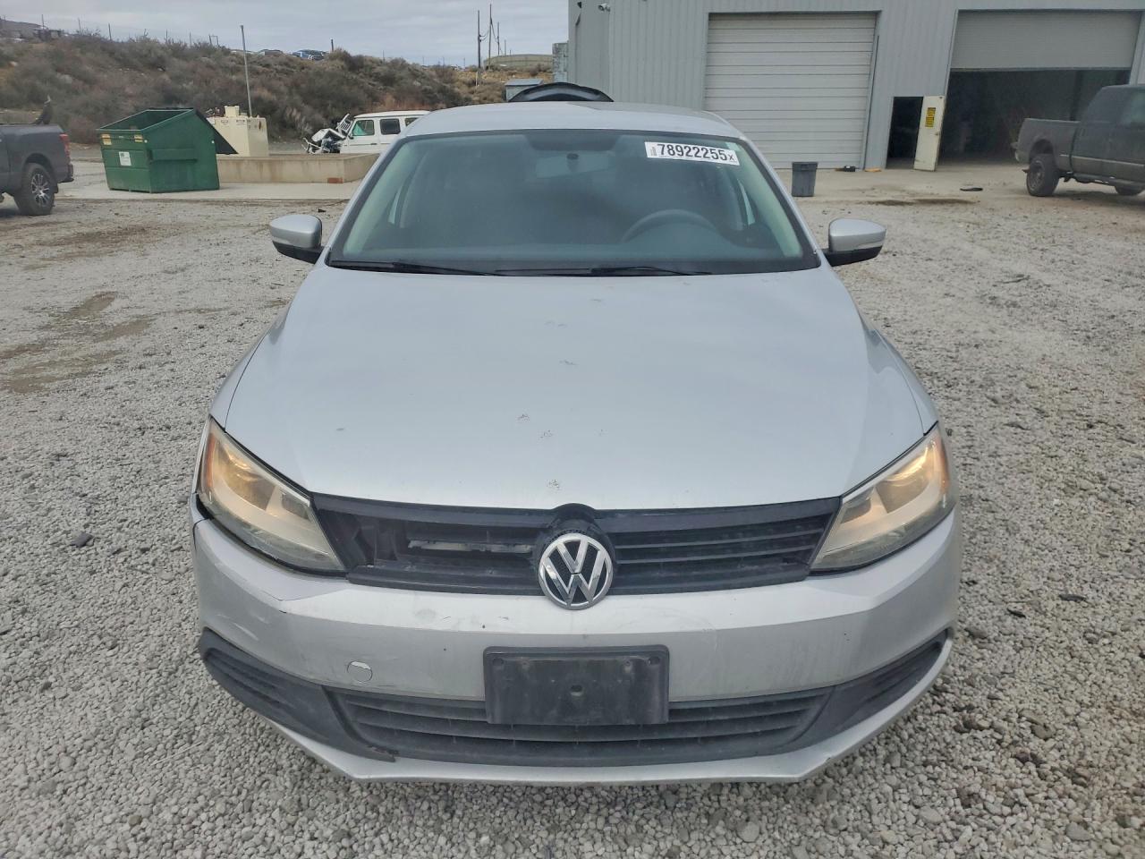 2012 VOLKSWAGEN JETTA SE photo 5
