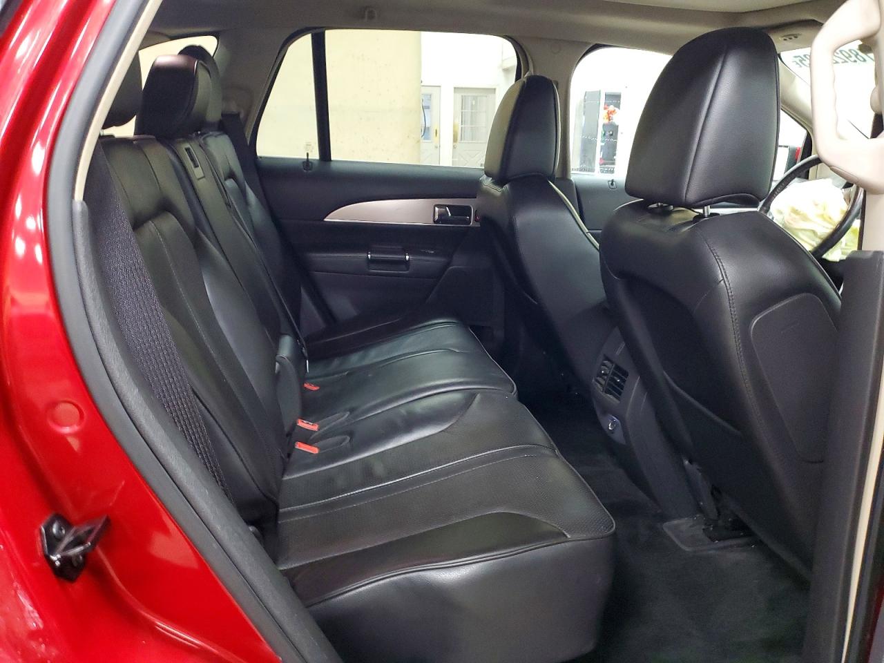 2011 LINCOLN MKX photo 21