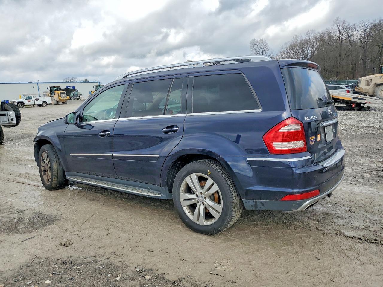 2012 MERCEDES-BENZ GL 450 4MATIC photo 2