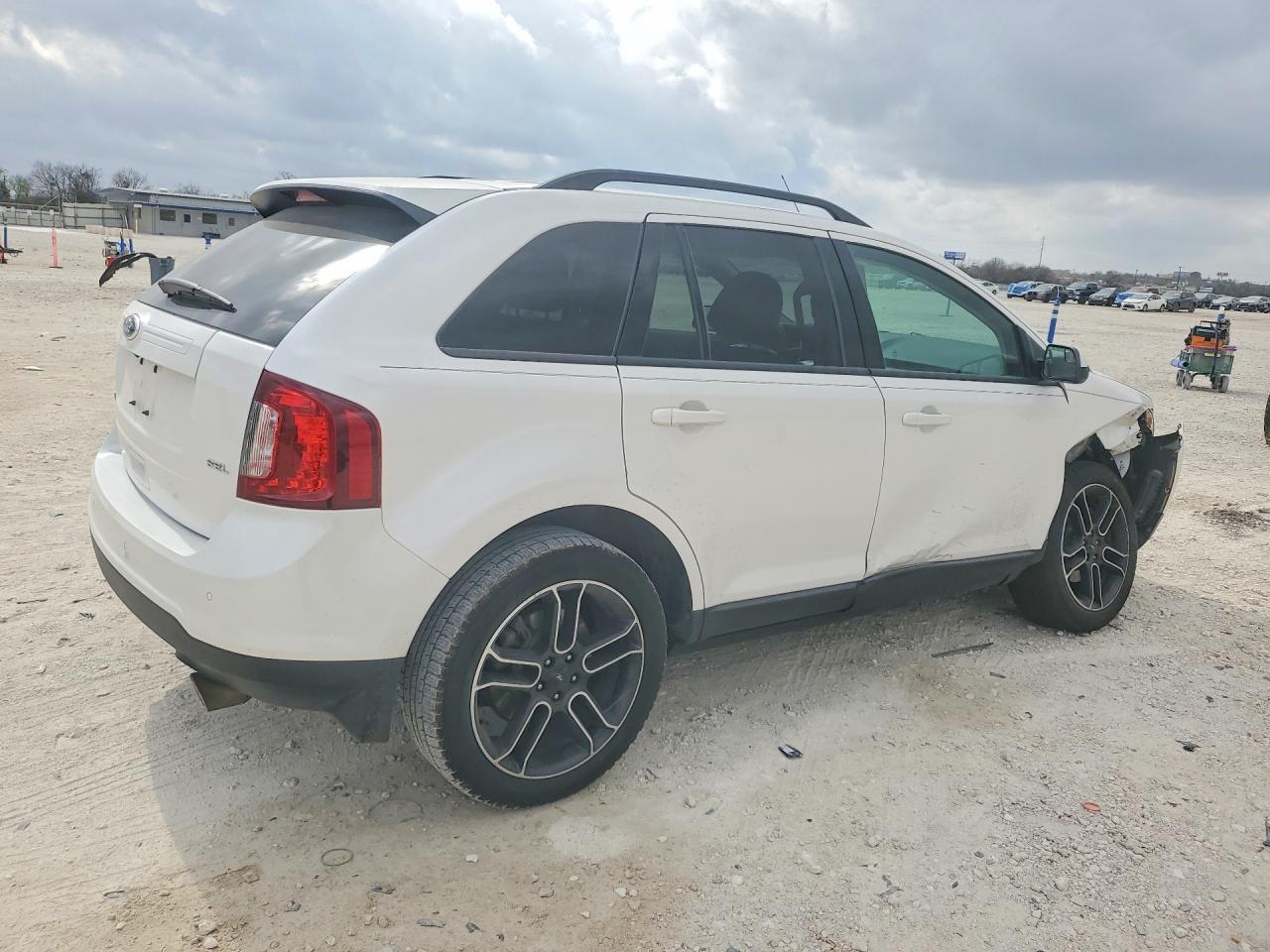 2013 FORD EDGE SEL photo 5