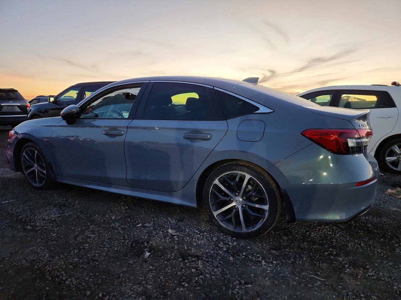 2024 HONDA CIVIC TOURING photo 2