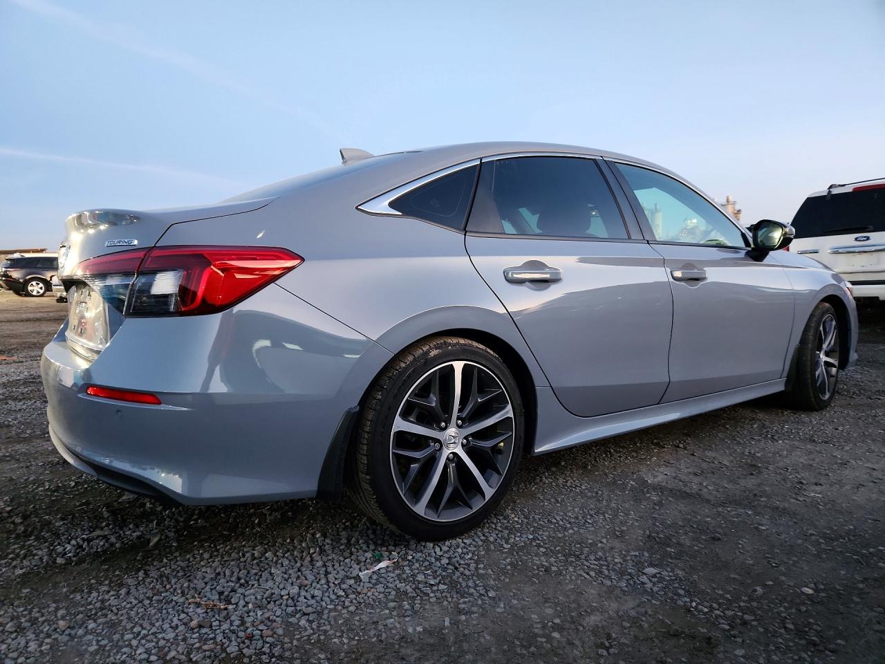 2024 HONDA CIVIC TOURING photo 3