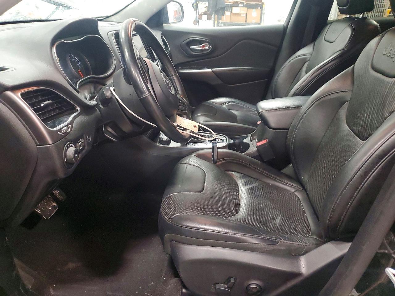 2019 JEEP CHEROKEE LIMITED photo 13