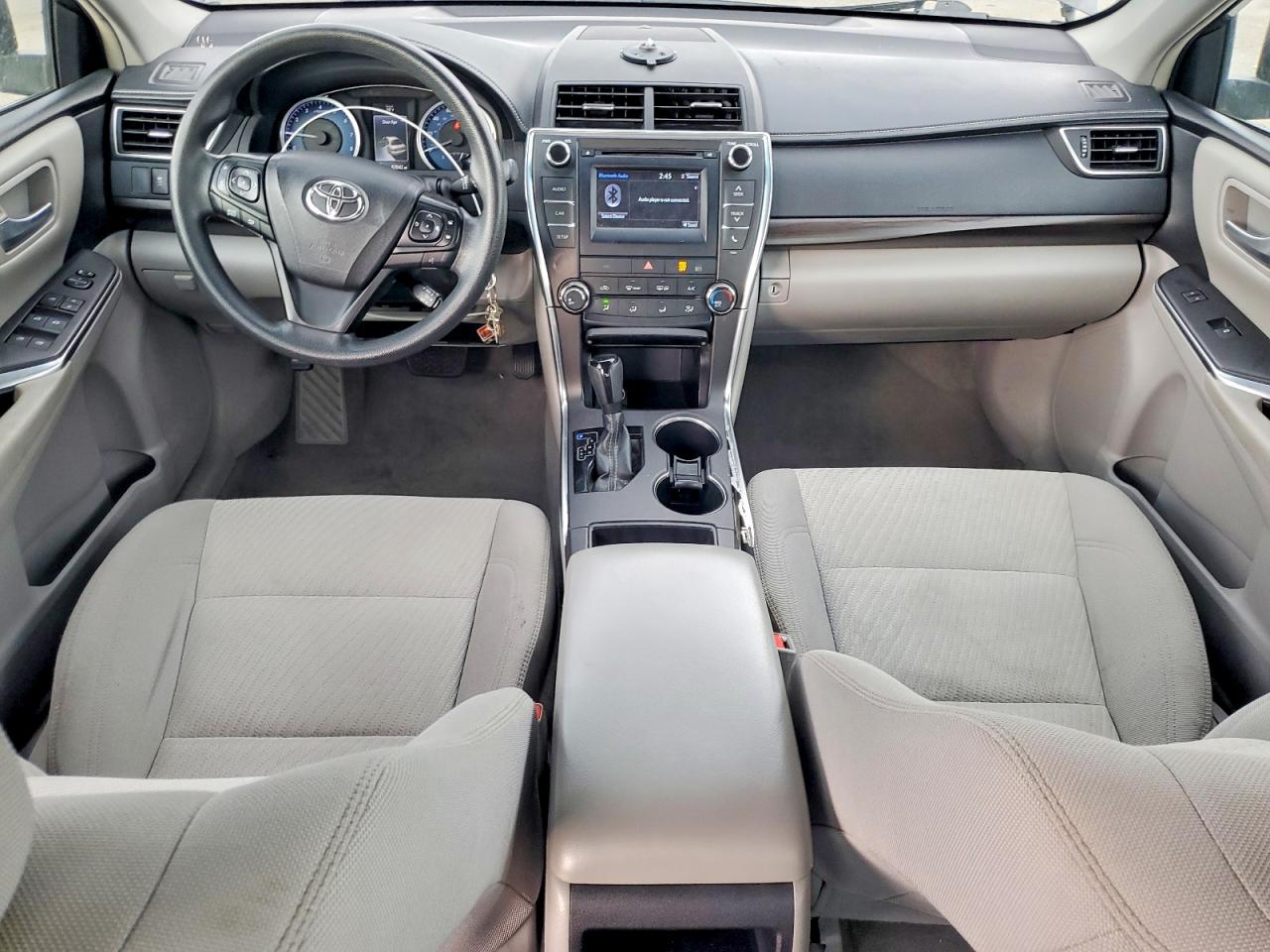 2016 TOYOTA CAMRY LE photo 8