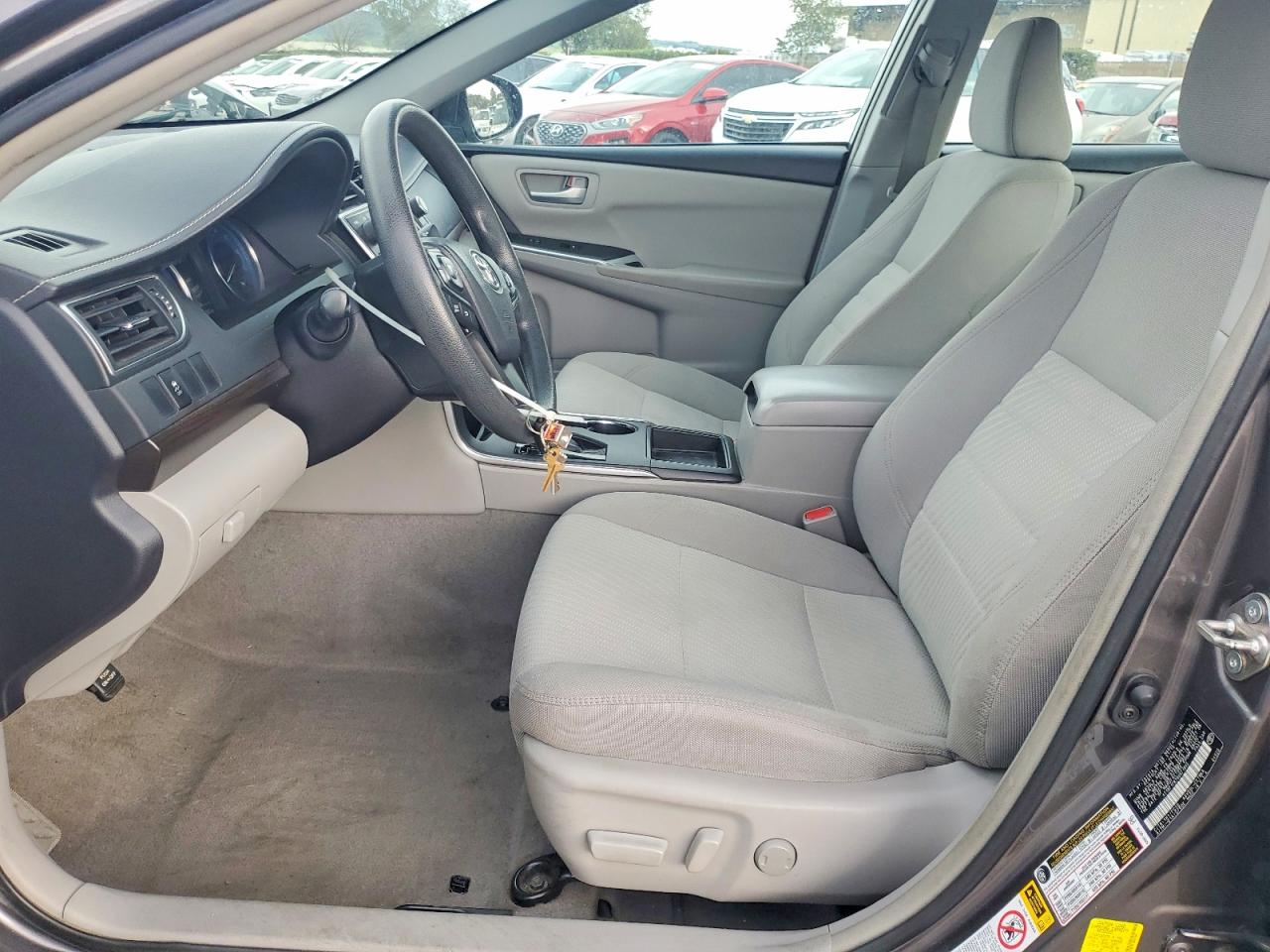 2016 TOYOTA CAMRY LE photo 7