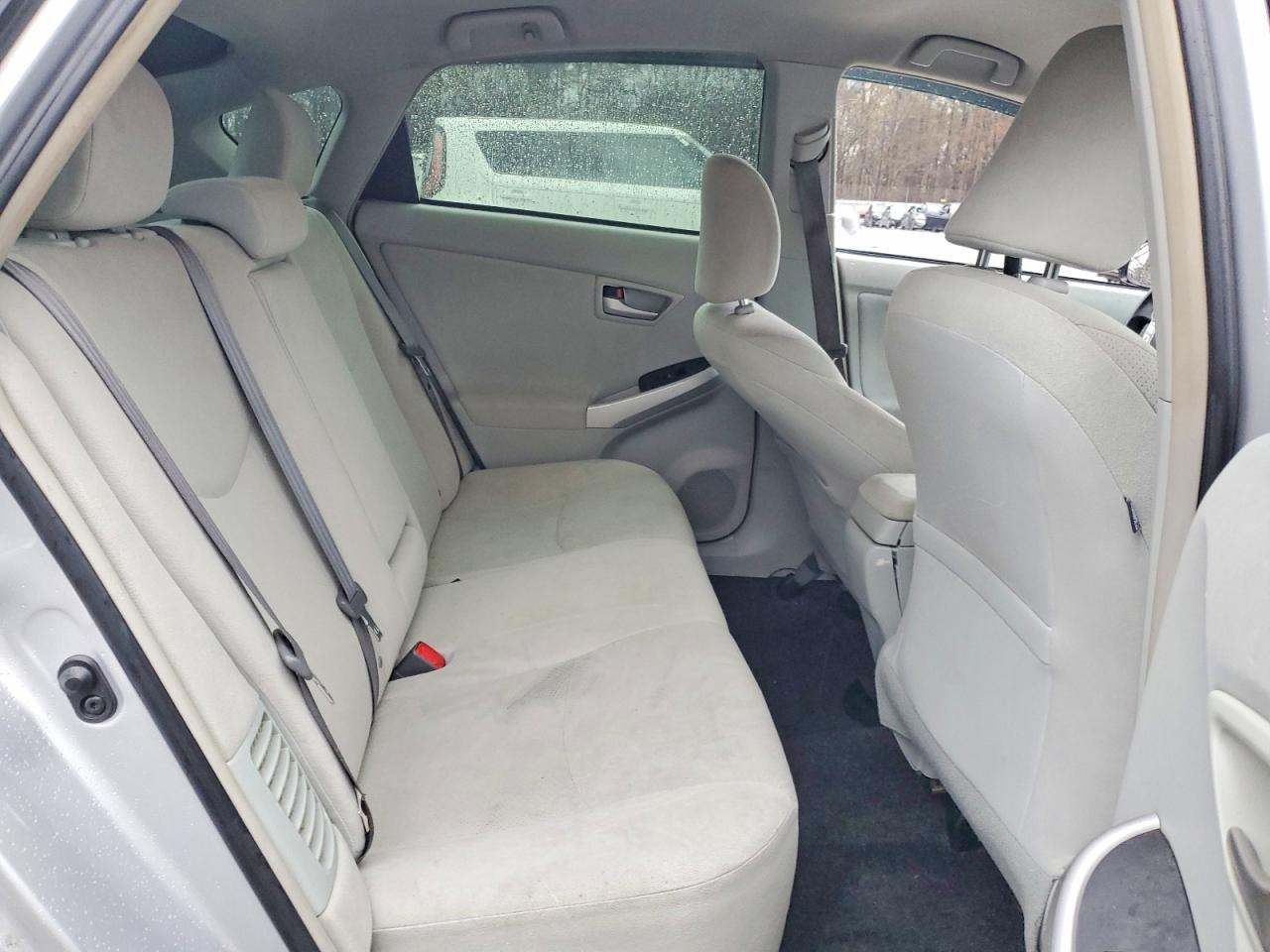2015 TOYOTA PRIUS TWO photo 10