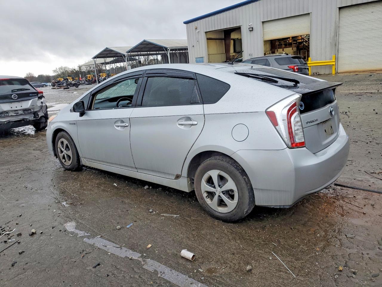 2015 TOYOTA PRIUS TWO photo 2