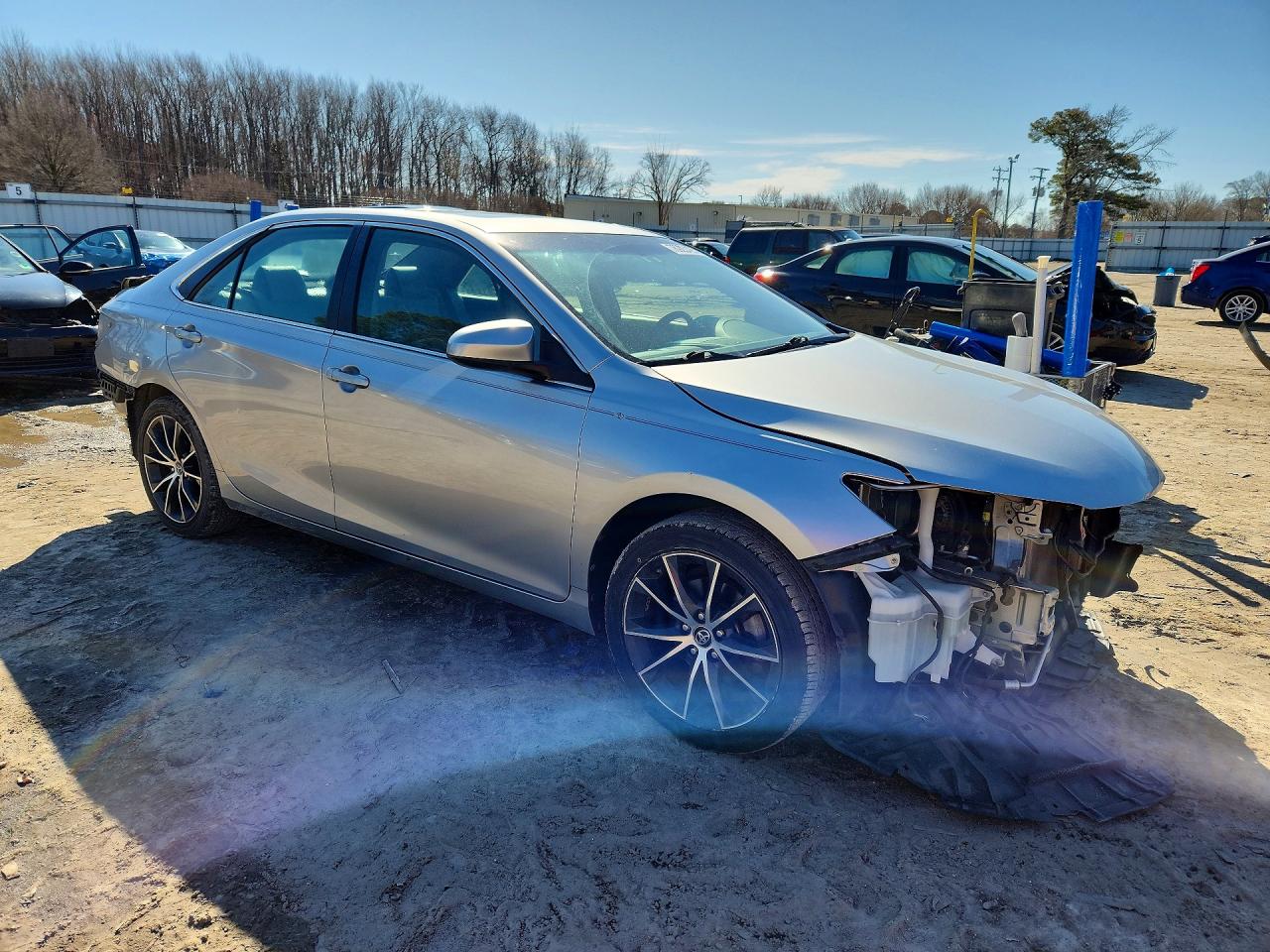 2017 TOYOTA CAMRY XSE photo 4