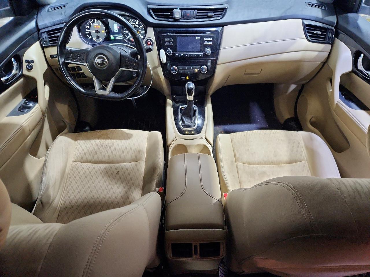 2017 NISSAN ROGUE SV photo 8