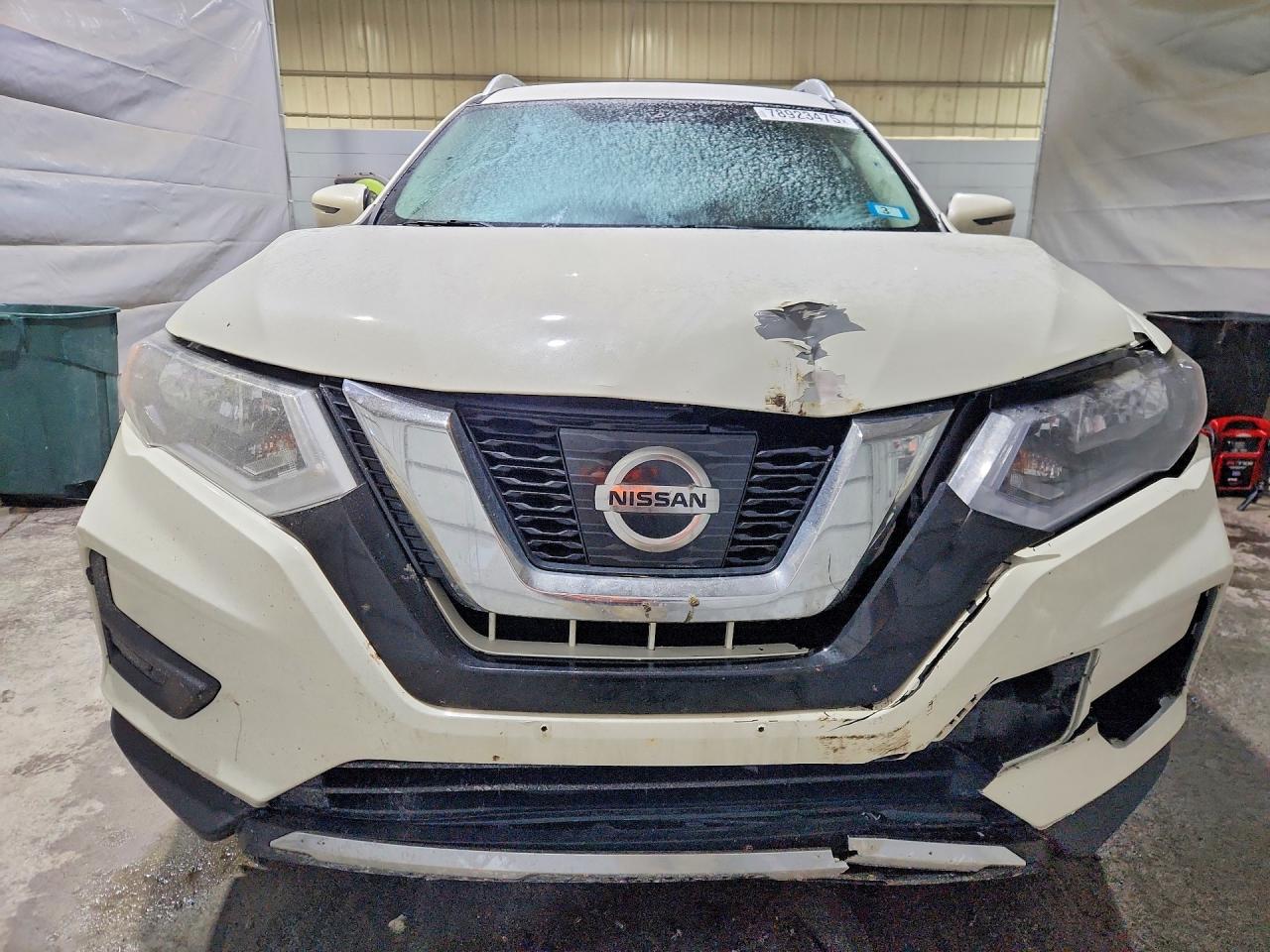 2017 NISSAN ROGUE SV photo 5