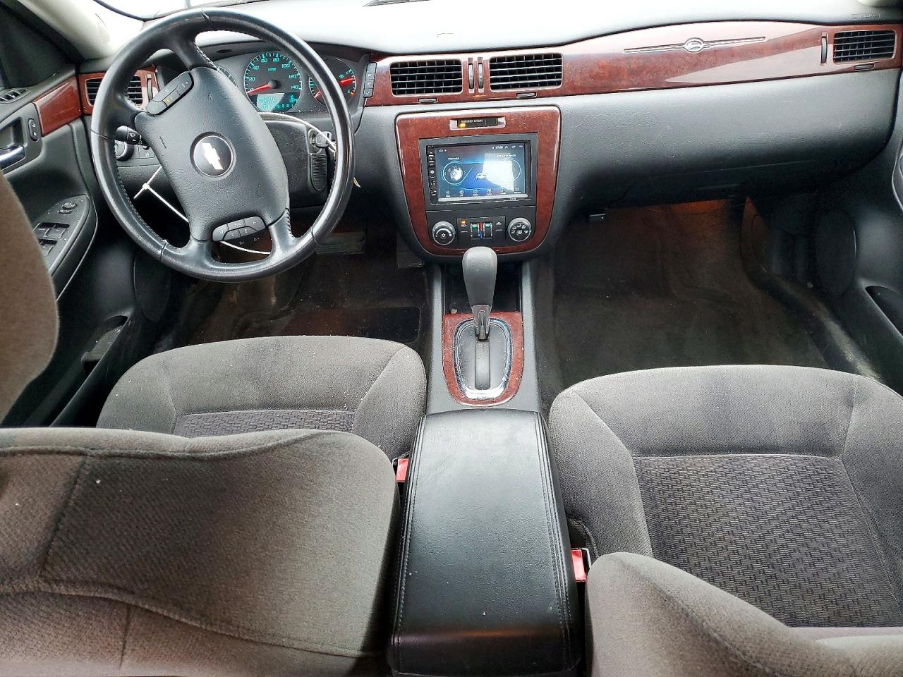 2010 CHEVROLET IMPALA LT photo 15