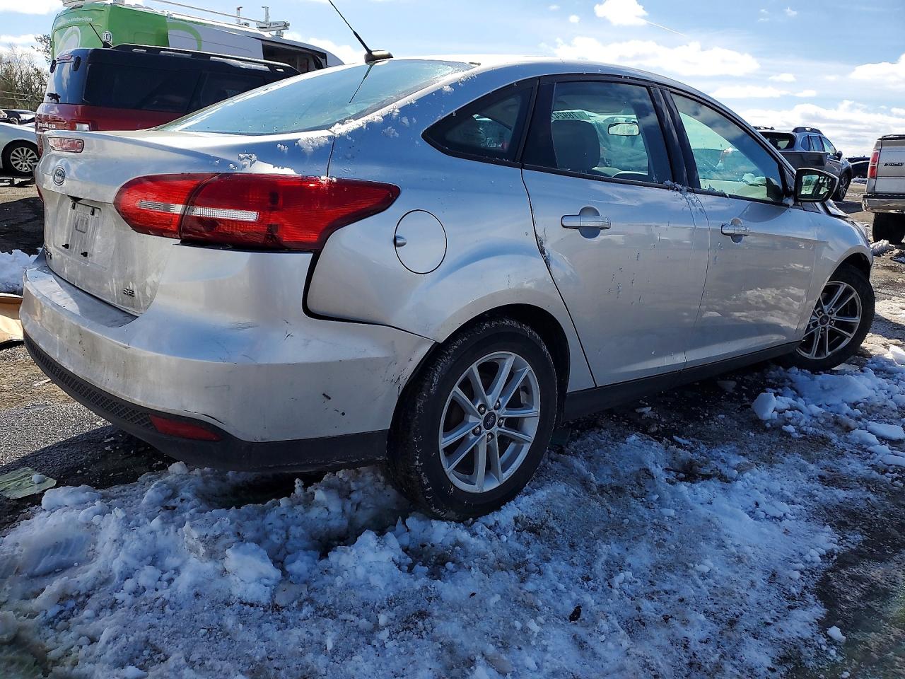 2018 FORD FOCUS photo 7