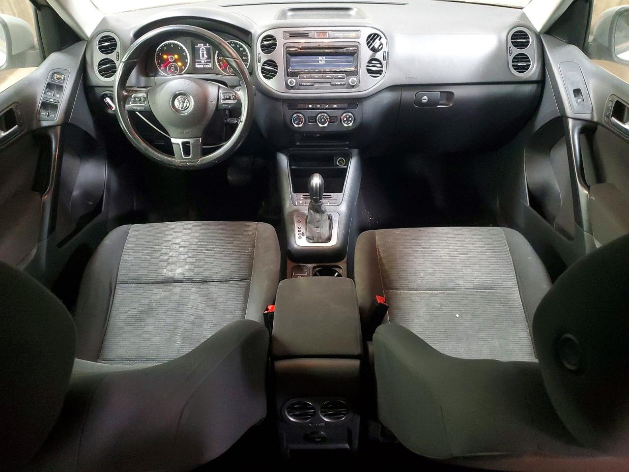 2013 VOLKSWAGEN TIGUAN S photo 15