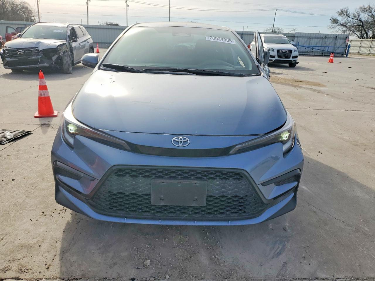 2023 TOYOTA COROLLA SE photo 9
