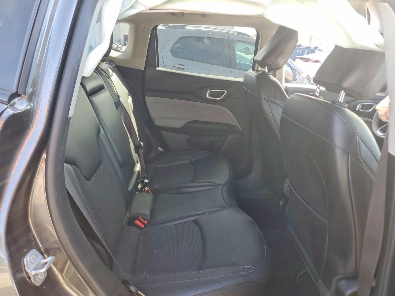 2022 JEEP COMPASS LATITUDE photo 11