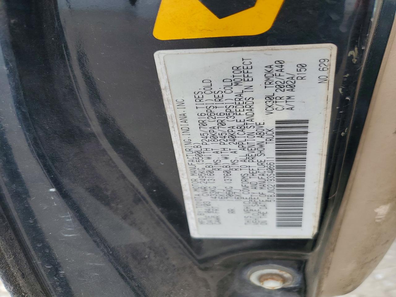 2003 TOYOTA TUNDRA photo 12