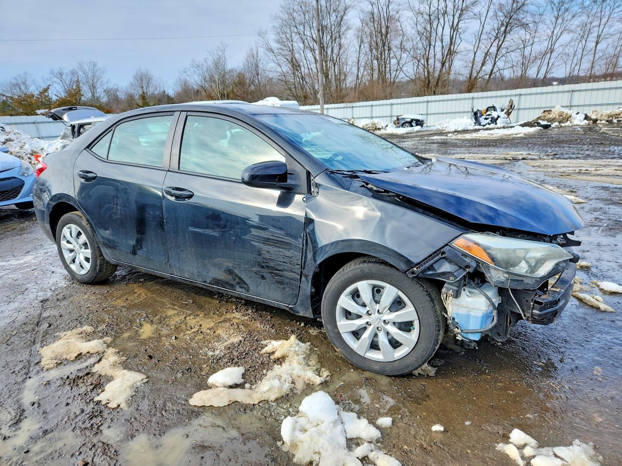 2014 TOYOTA COROLLA LE photo 4