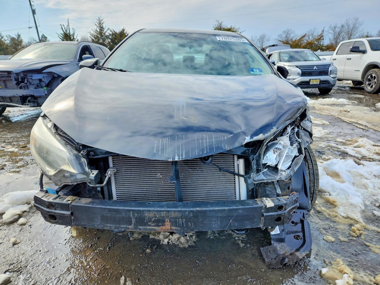 2014 TOYOTA COROLLA LE photo 5