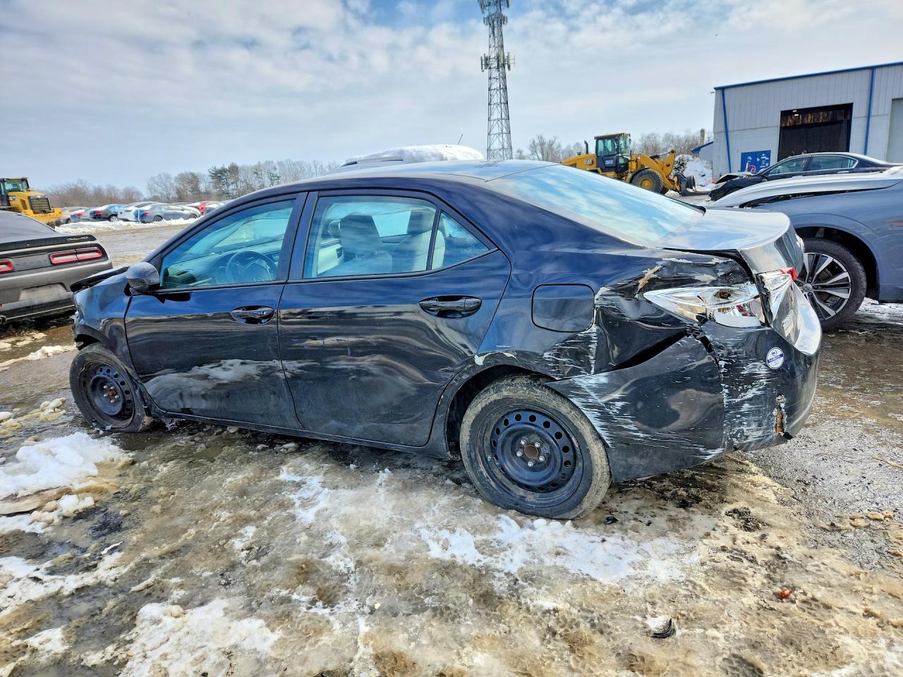 2014 TOYOTA COROLLA LE photo 2