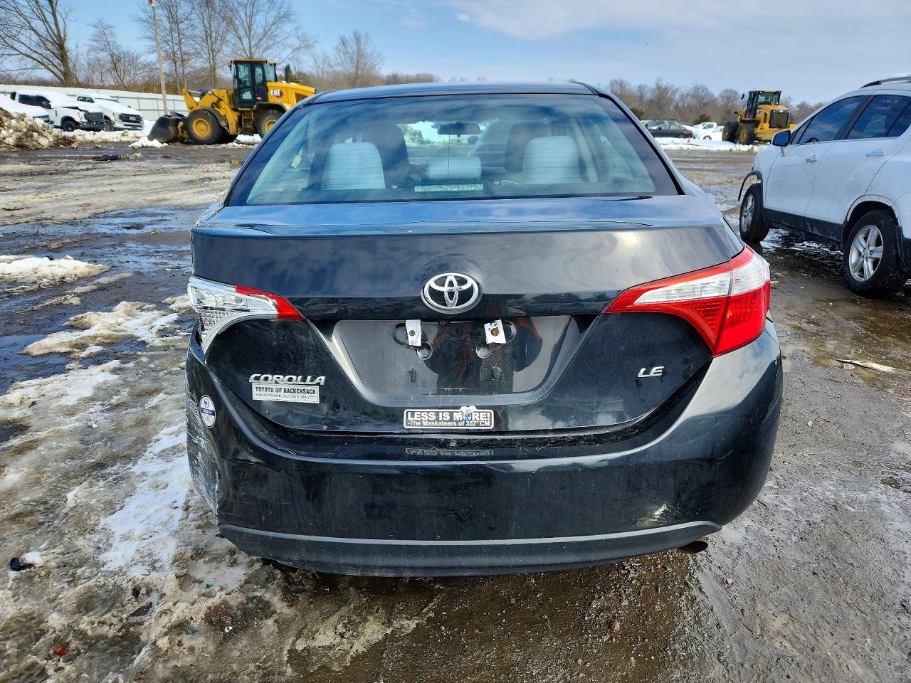 2014 TOYOTA COROLLA LE photo 6
