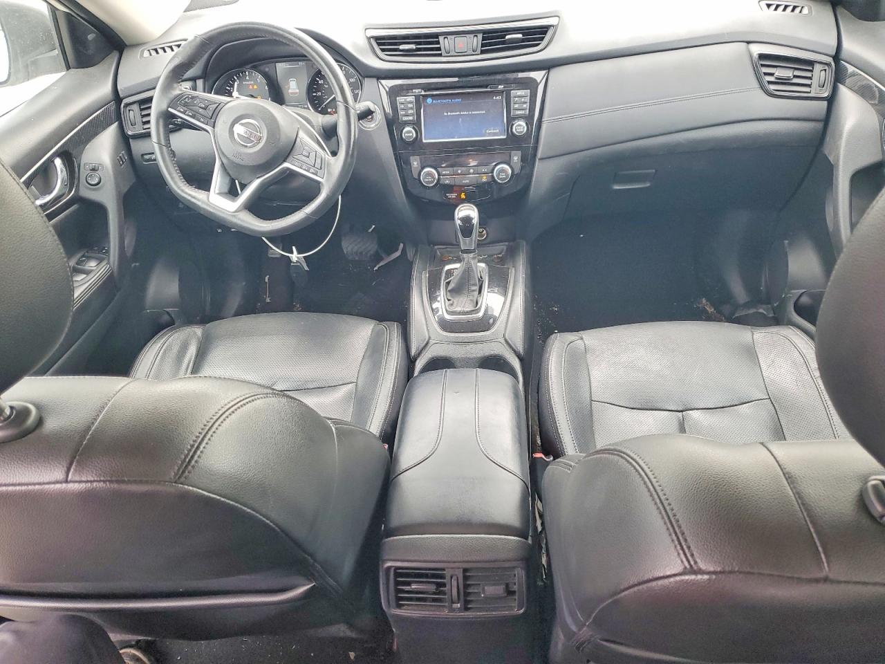2017 NISSAN ROGUE SL photo 15