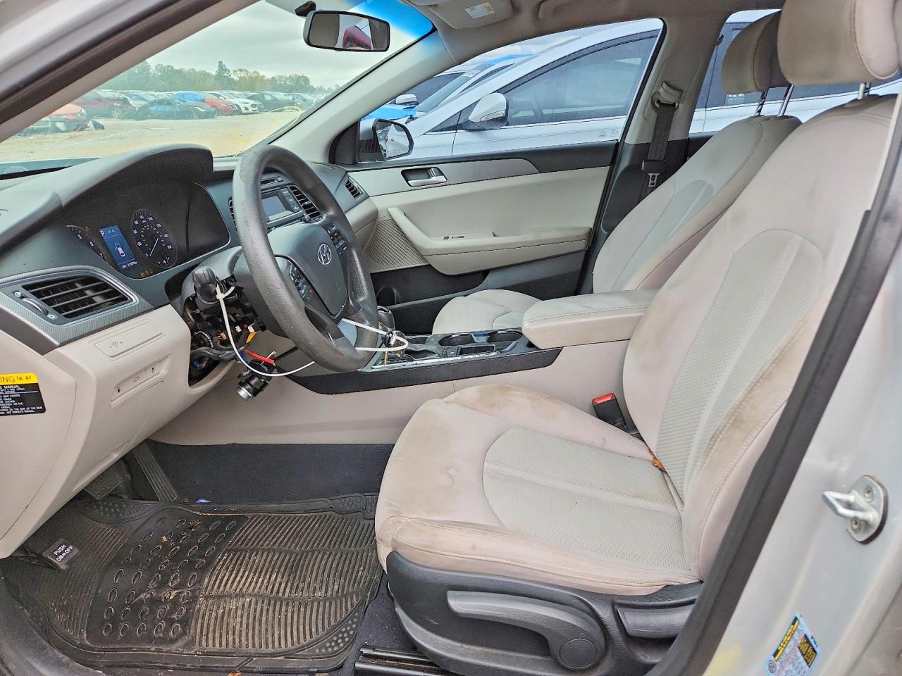 2015 HYUNDAI SONATA SE photo 7