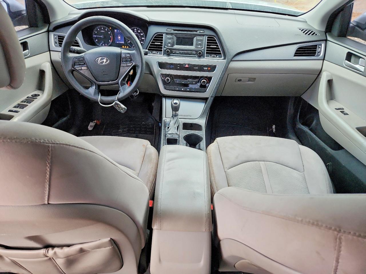 2015 HYUNDAI SONATA SE photo 8