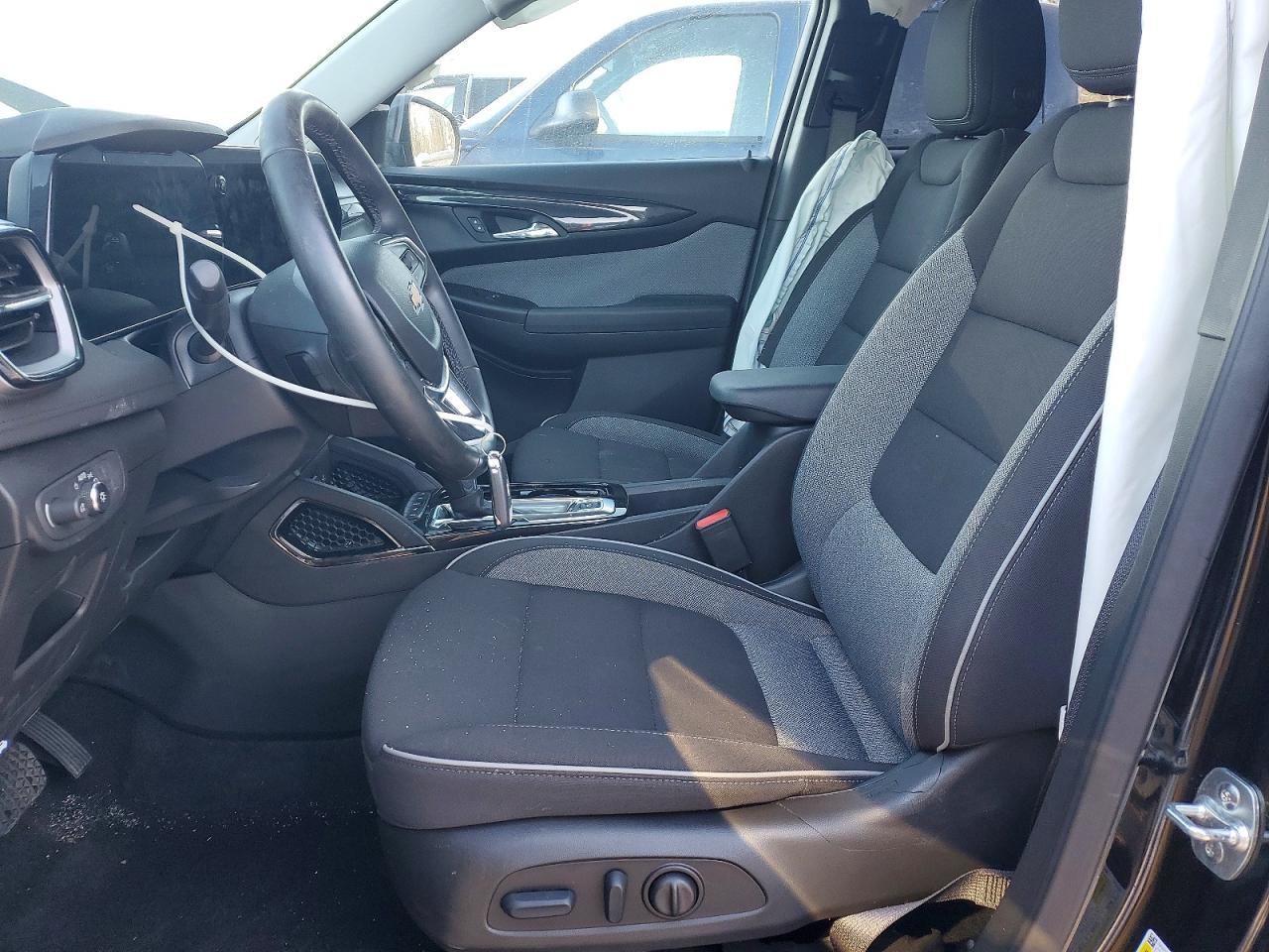 2025 CHEVROLET TRAILBLAZER LT photo 7
