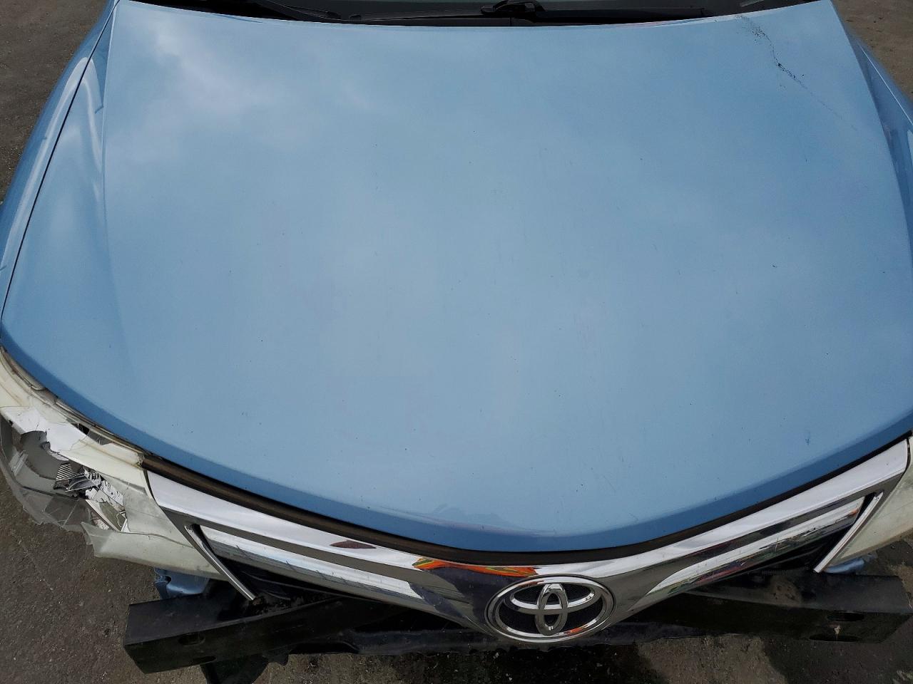 2014 TOYOTA CAMRY LE photo 11